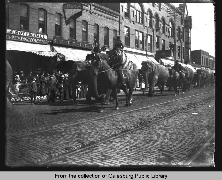 Circus Parade - Barnum & Bailey - Galesburg, IL - 1897