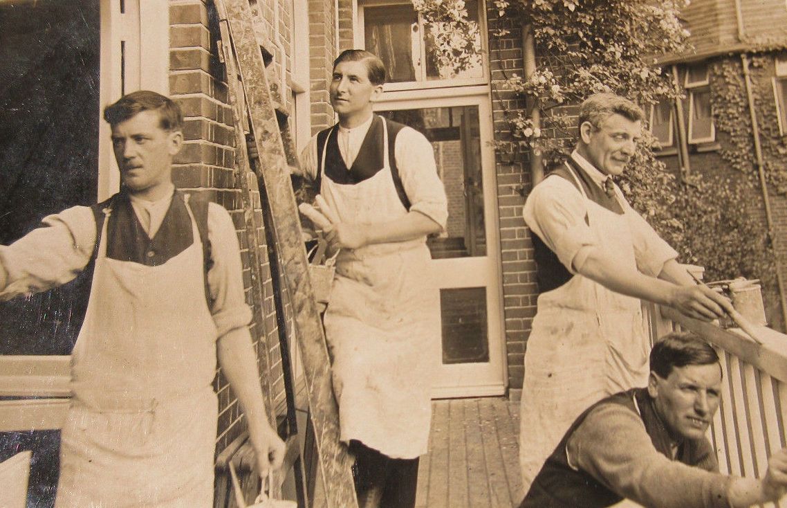 Early 20th century house painters